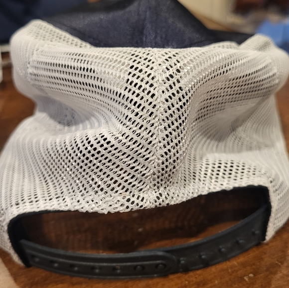 Cleveland Indians Wahoo Womens Hat - Picture 4 of 8